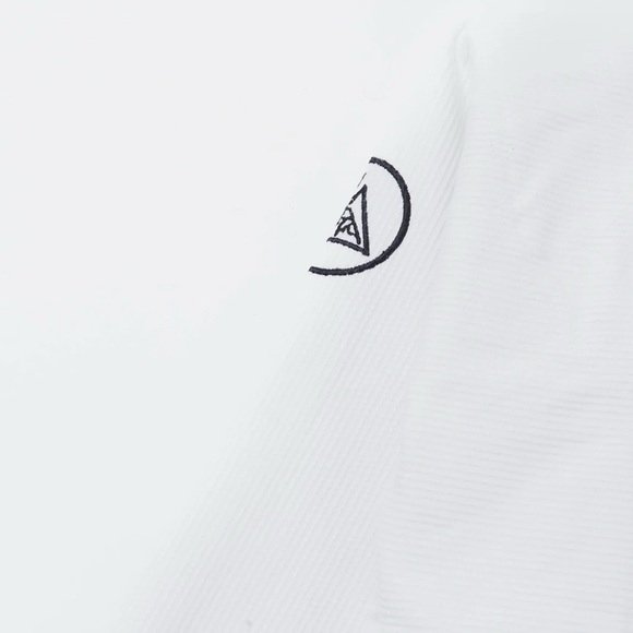 Kids White Martial Arts Shirt - Picture 5 of 9